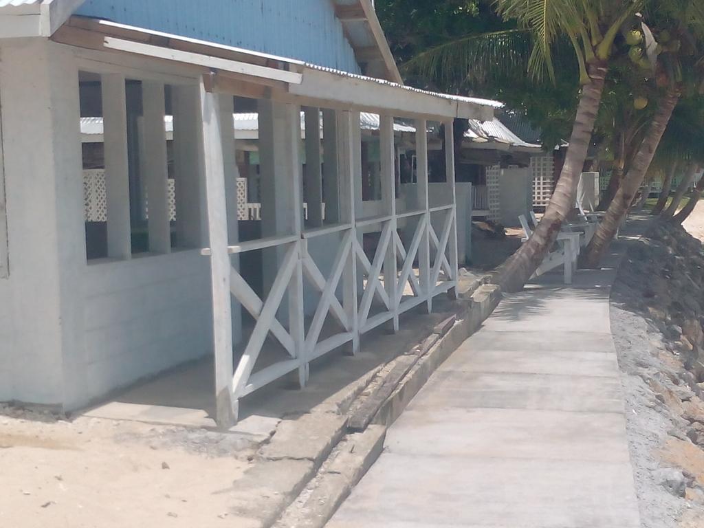 Vacations Beach Fale Hotell Manase Eksteriør bilde
