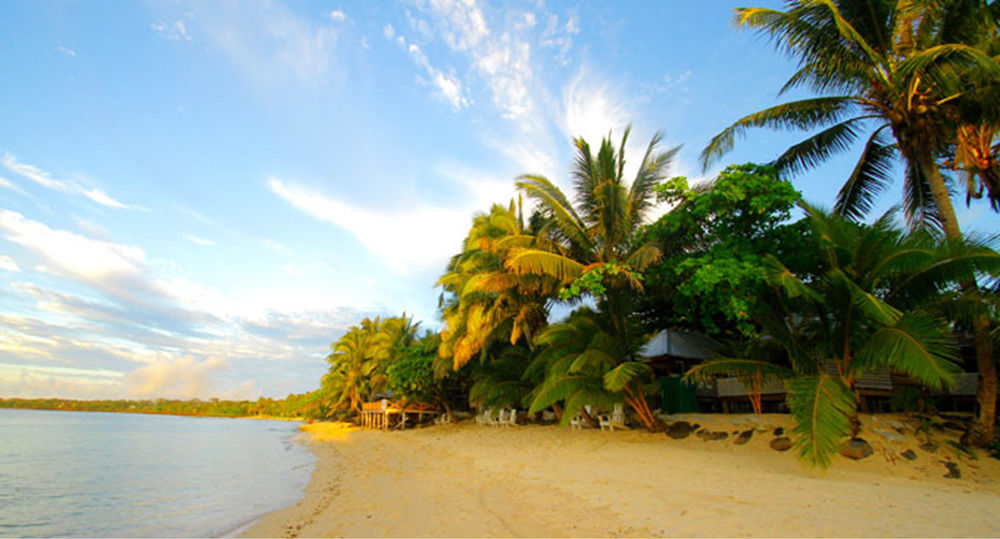 Vacations Beach Fale Hotell Manase Eksteriør bilde