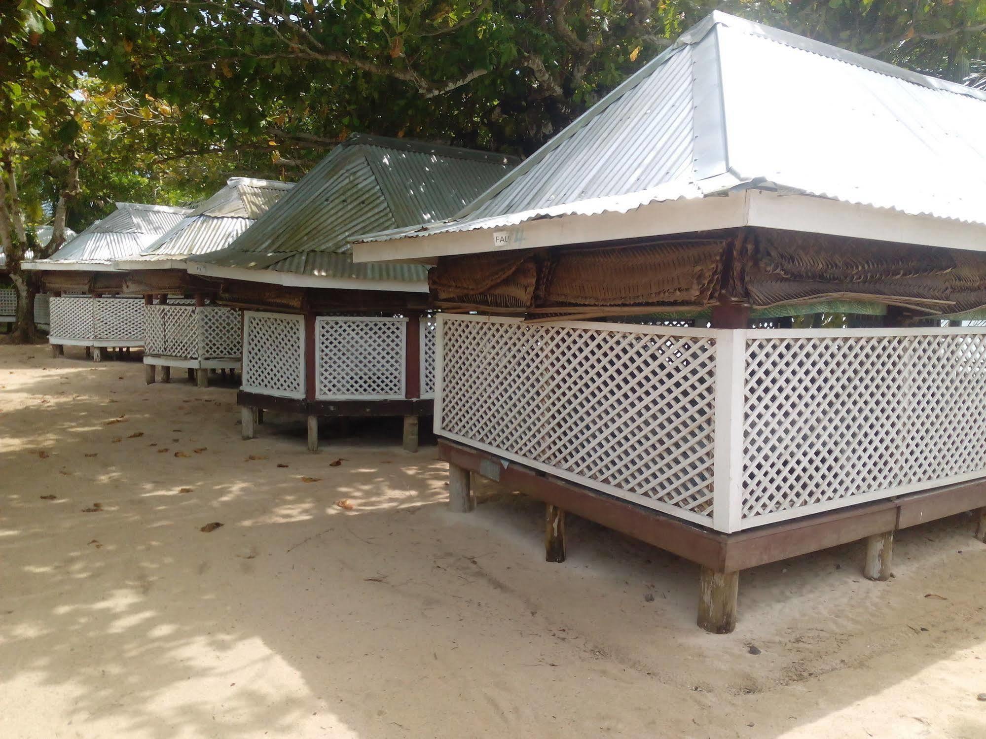 Vacations Beach Fale Hotell Manase Eksteriør bilde